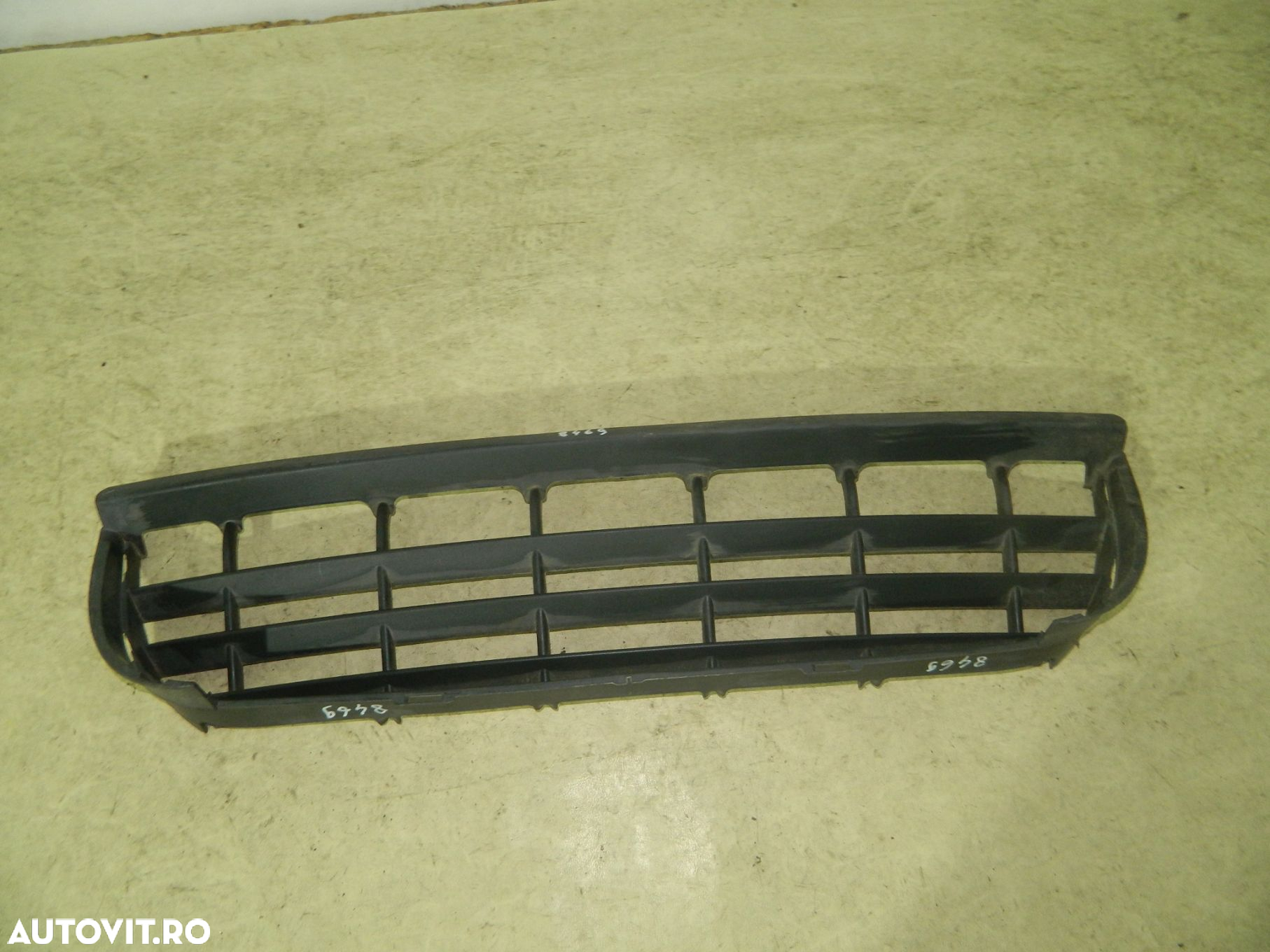 Grila inferioara bara fata, VW Crafter, 2006, 2007, 2008, 2009, 2010, 2011, 2012,, 2E0807835A - 2