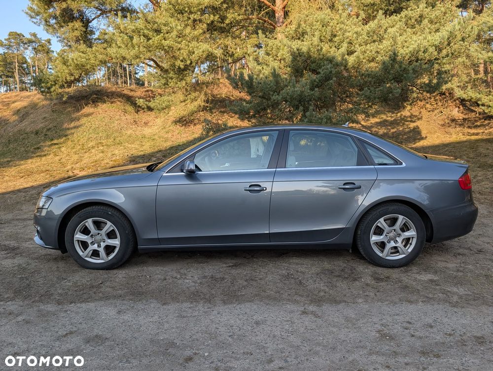 Audi A4 Limousine - 15