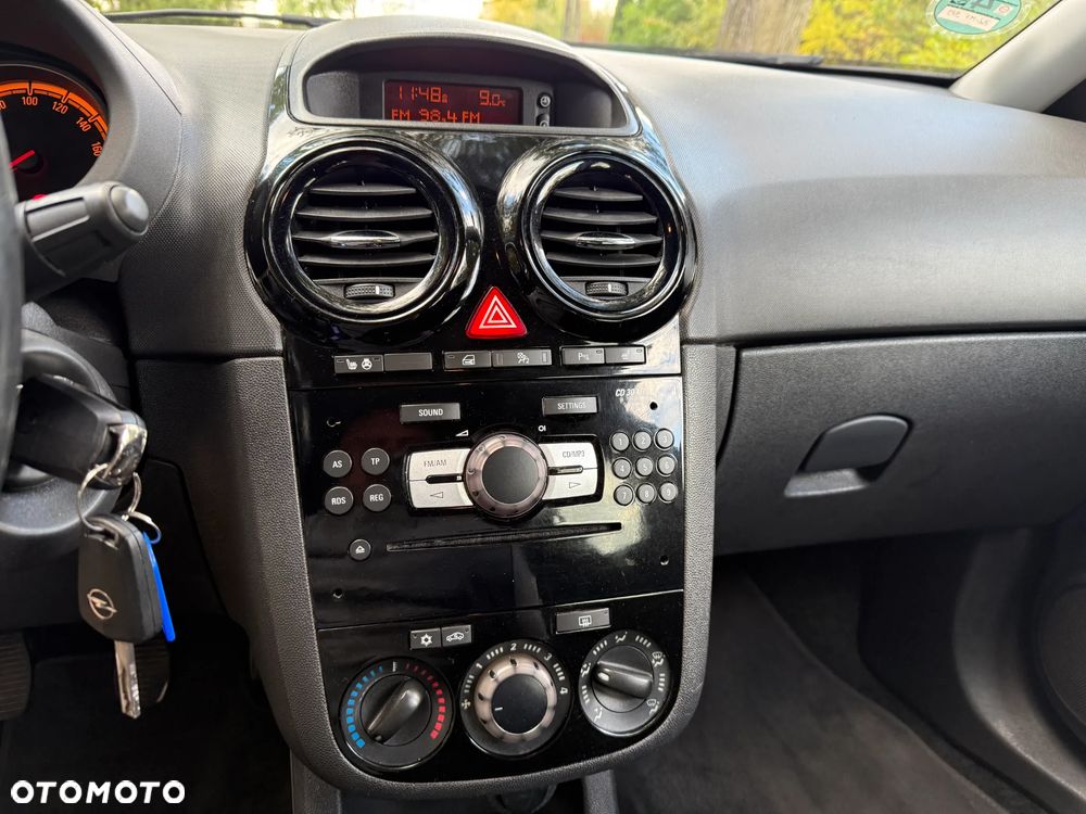 Opel Corsa 1.4 16V Edition 111 Jahre - 19
