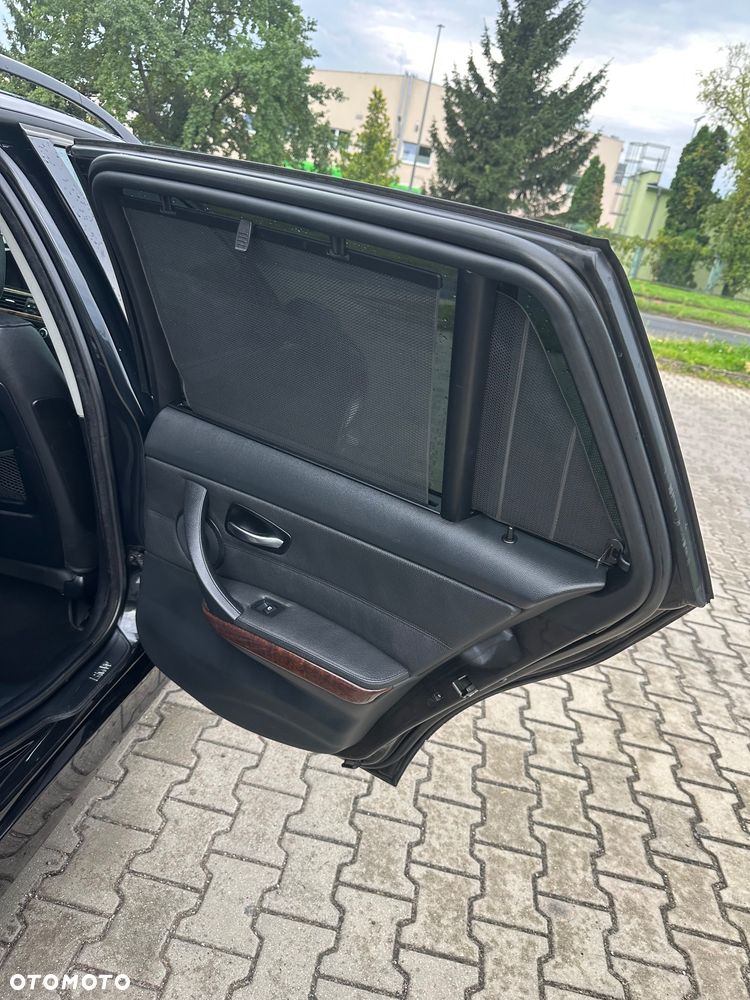 BMW Seria 3 - 24