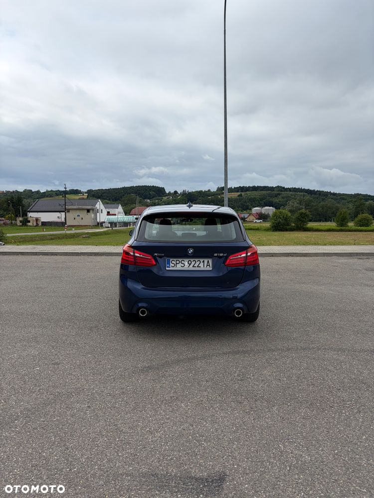 BMW Seria 2 218d - 6