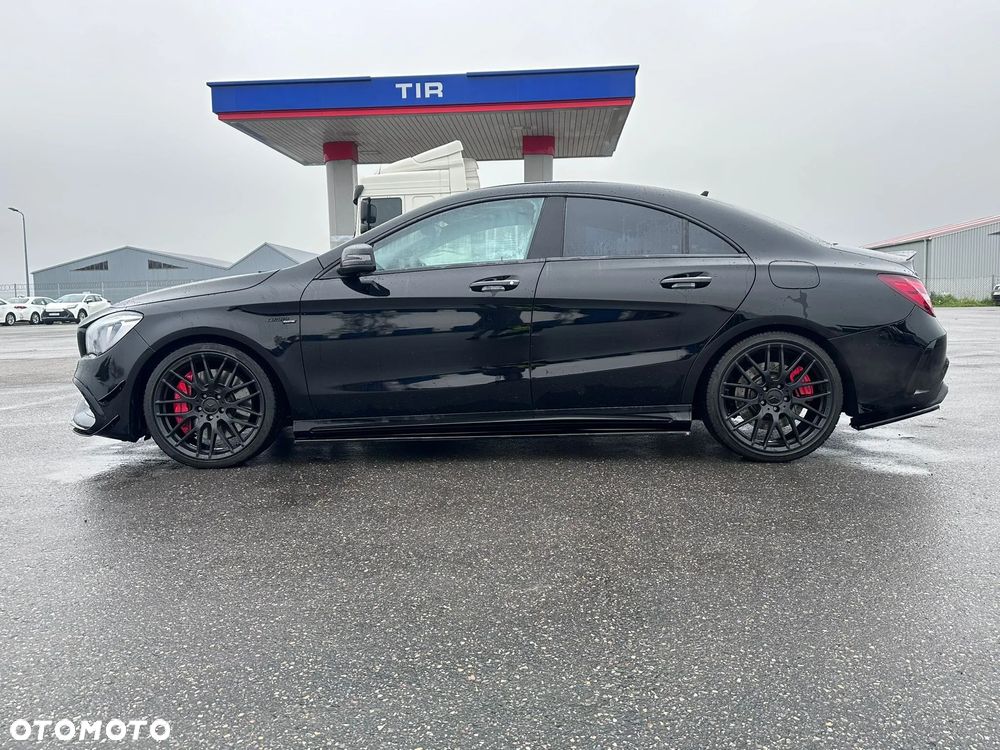 Mercedes-Benz CLA AMG 45 4Matic AMG Speedshift 7G-DCT Yellow Night Edition - 14