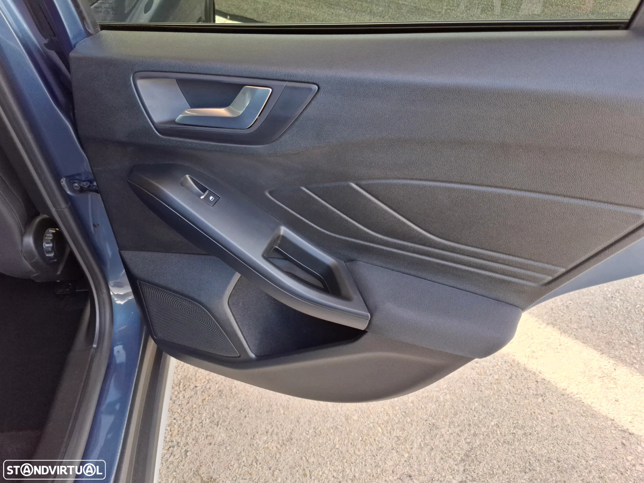 Ford Focus 1.0 EcoBoost Active X Aut. - 23