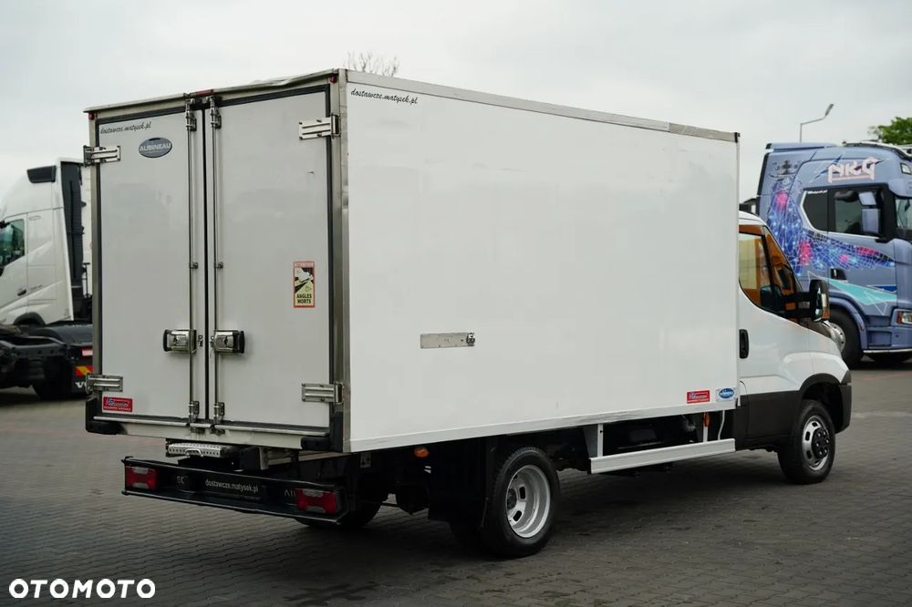 Iveco DAILY 35-150 / CHŁODNIA / THERMO KING / MANUAL / BLIŹNIAK / 3 MIEJSCA / - 9