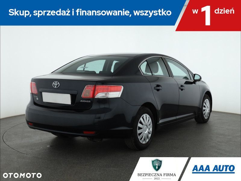 Toyota Avensis - 6