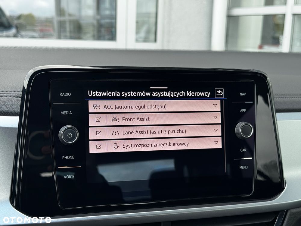 Volkswagen T-Roc 1.5 TSI Life DSG - 23