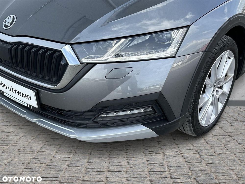 Skoda Octavia 2.0 TDI 4x4 Scout DSG - 35