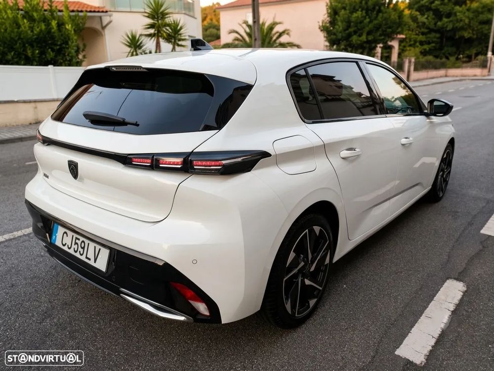 Peugeot 308 1.2 PureTech Allure Full LED EAT8 — fotografia 3