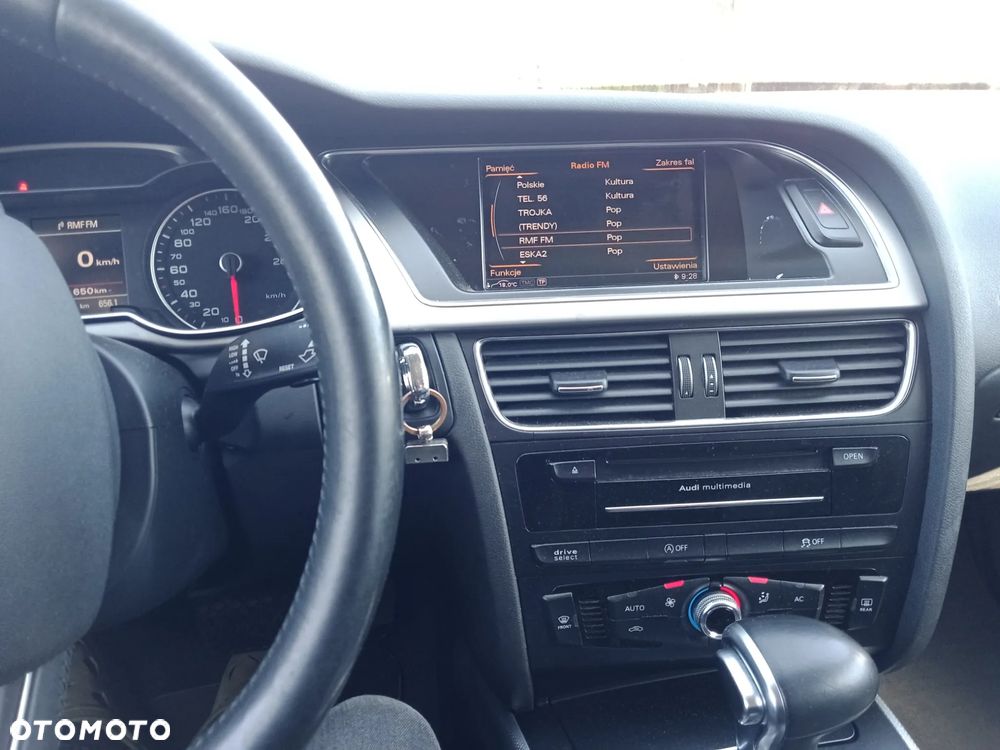 Audi A4 Avant 2.0 TDI DPF quattro S tronic Ambition - 11