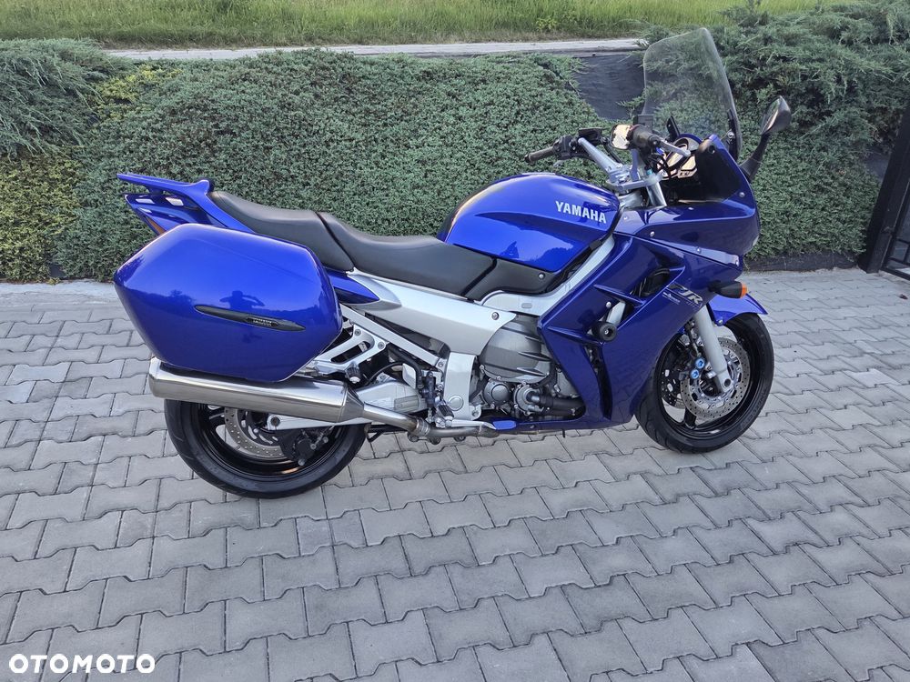 Yamaha FJR - 13