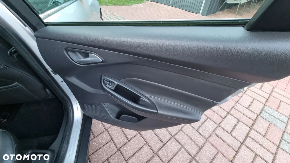 Ford Focus 1.6 Ti-VCT Titanium - 20