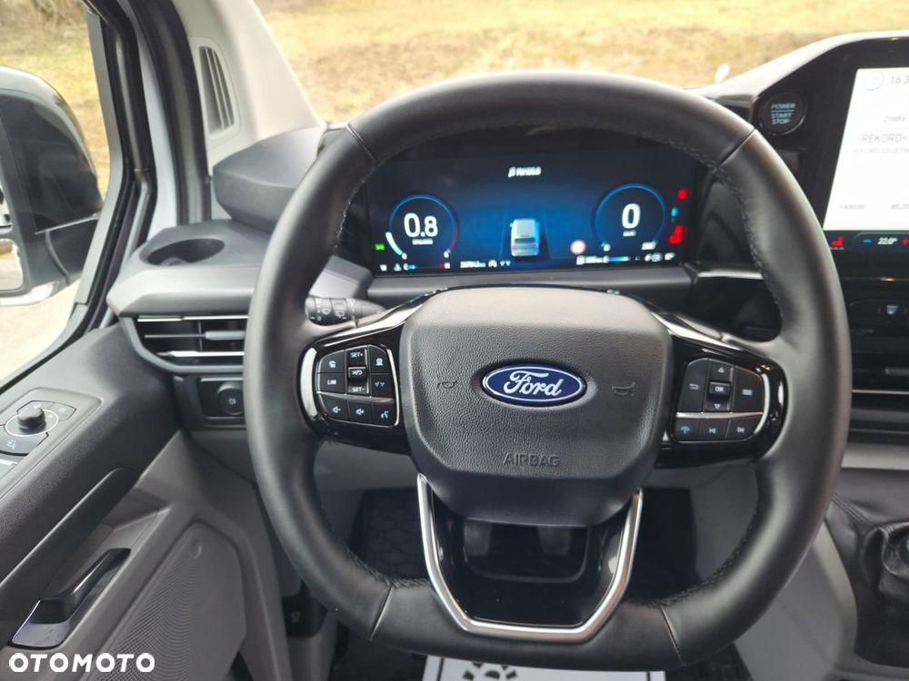 Ford Tourneo Custom L2H1 VA Titanium - 18