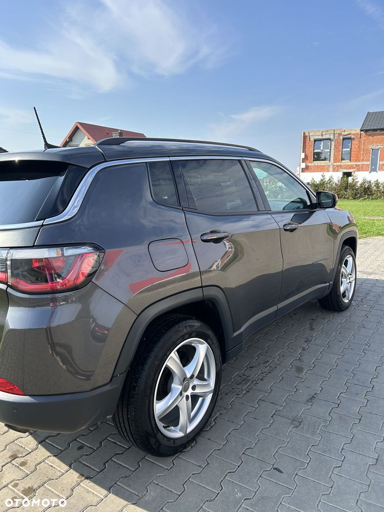 Jeep Compass - 2