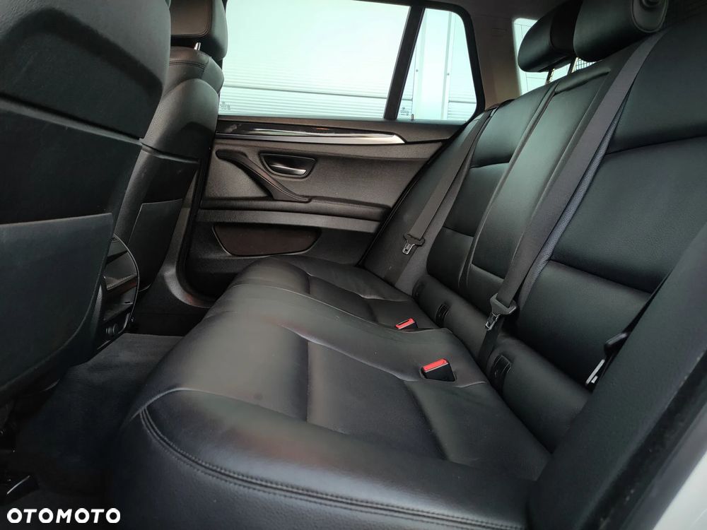 BMW Seria 5 - 38