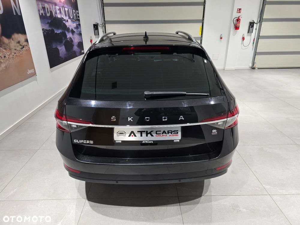 Skoda Superb 2.0 TDI SCR Ambition DSG - 8