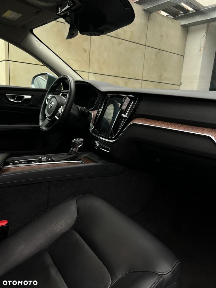 Volvo S60 T6 AWD Momentum Pro - 12