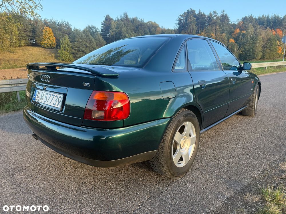 Audi A4 Limousine - 4