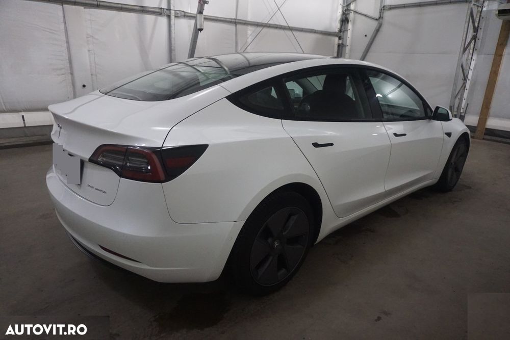 Tesla Model 3 Langstreckenbatterie Allradantrieb Dual Motor - 11