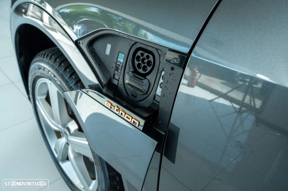 Audi e-tron Sportback 55 quattro S line - 38