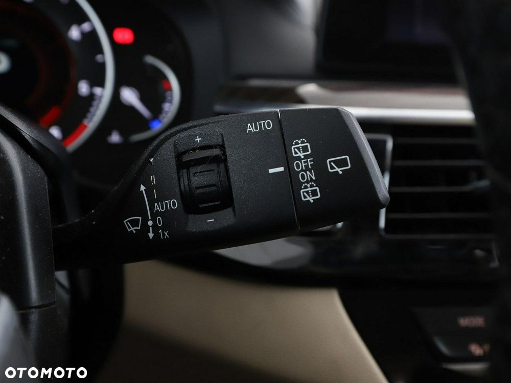BMW Seria 5 520d Luxury Line - 34