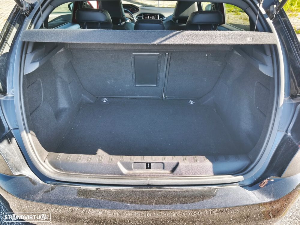 Peugeot 308 GTi by Sport - 18