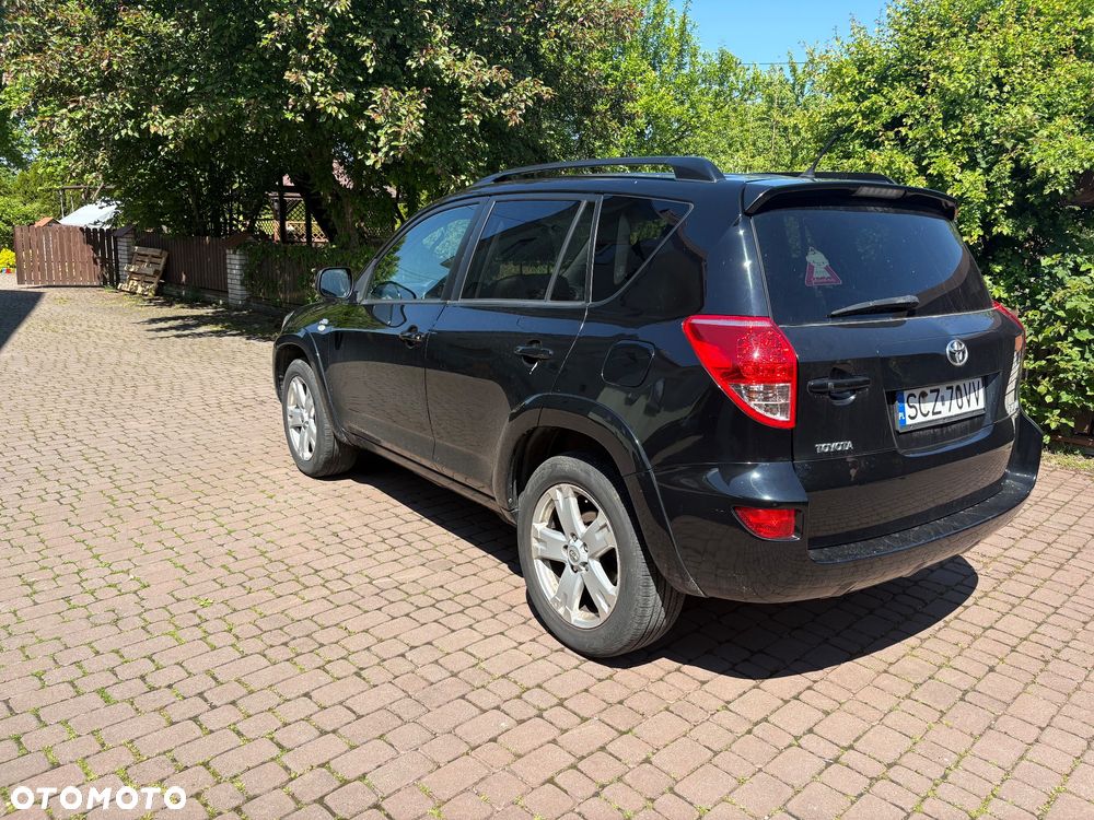 Toyota RAV4 2.2 D-4D X - 4