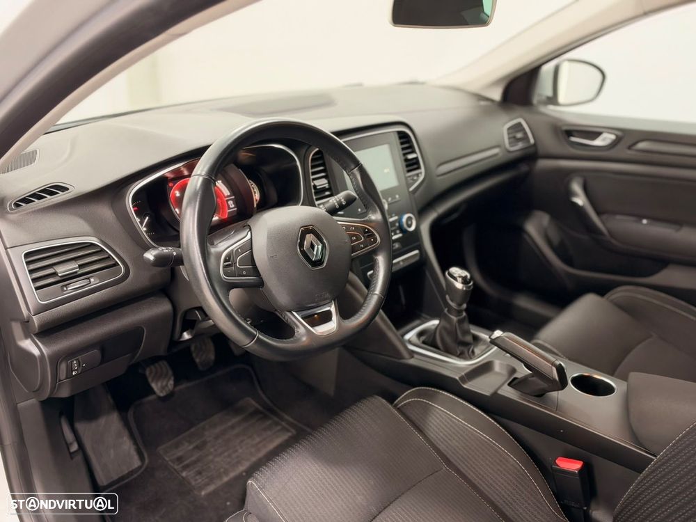 Renault Mégane 1.5 dCi Confort SS - 6