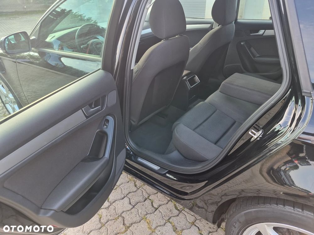 Audi A4 Avant - 16