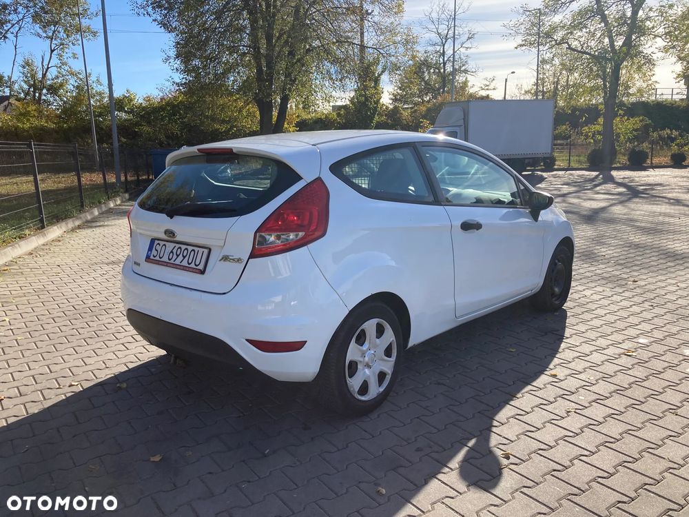 Ford Fiesta - 4
