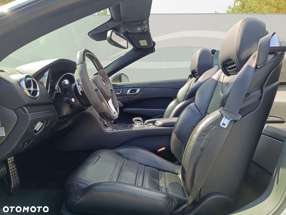 Mercedes-Benz SL 63 AMG - 26