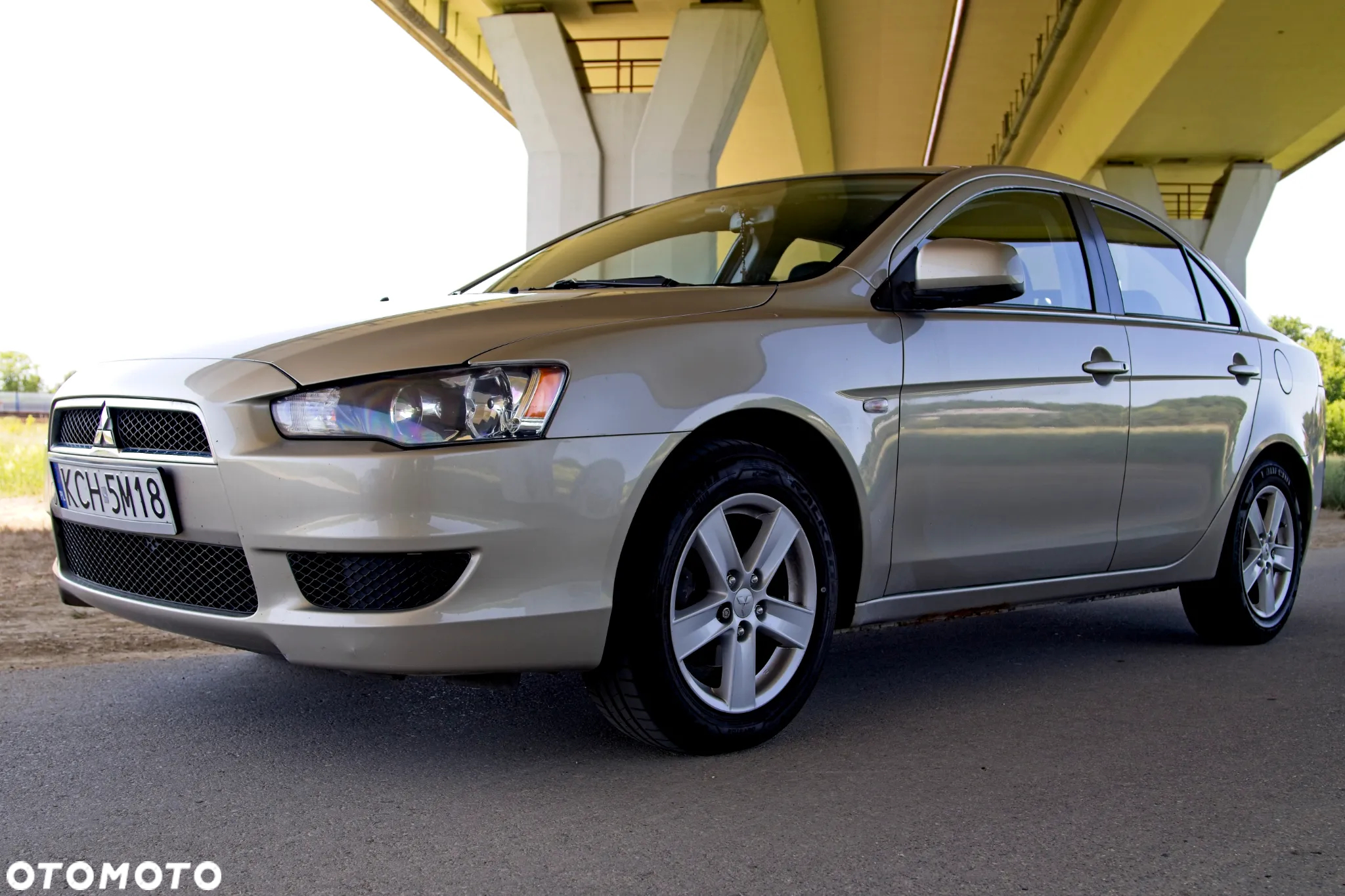 Mitsubishi Lancer 1.8 Invite - 2