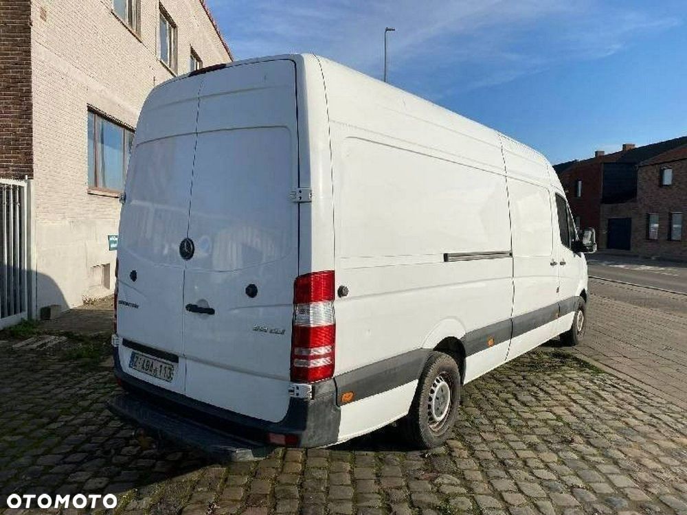 Mercedes-Benz Sprinter - 3