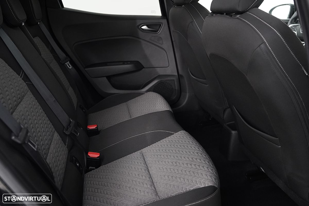 Renault Clio 1.0 TCe Evolution - 23