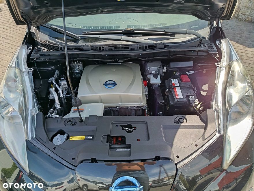 Nissan Leaf - 12