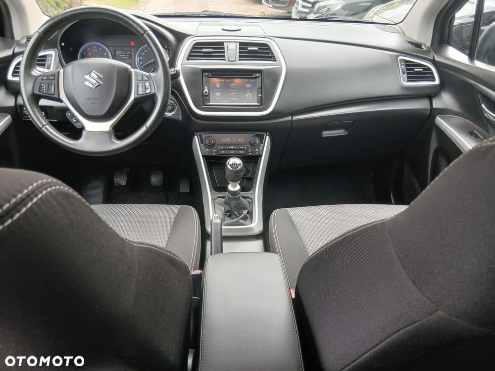 Suzuki S-Cross - 30