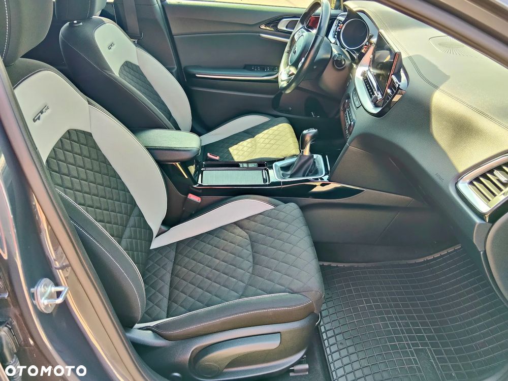 Kia ProCeed - 6