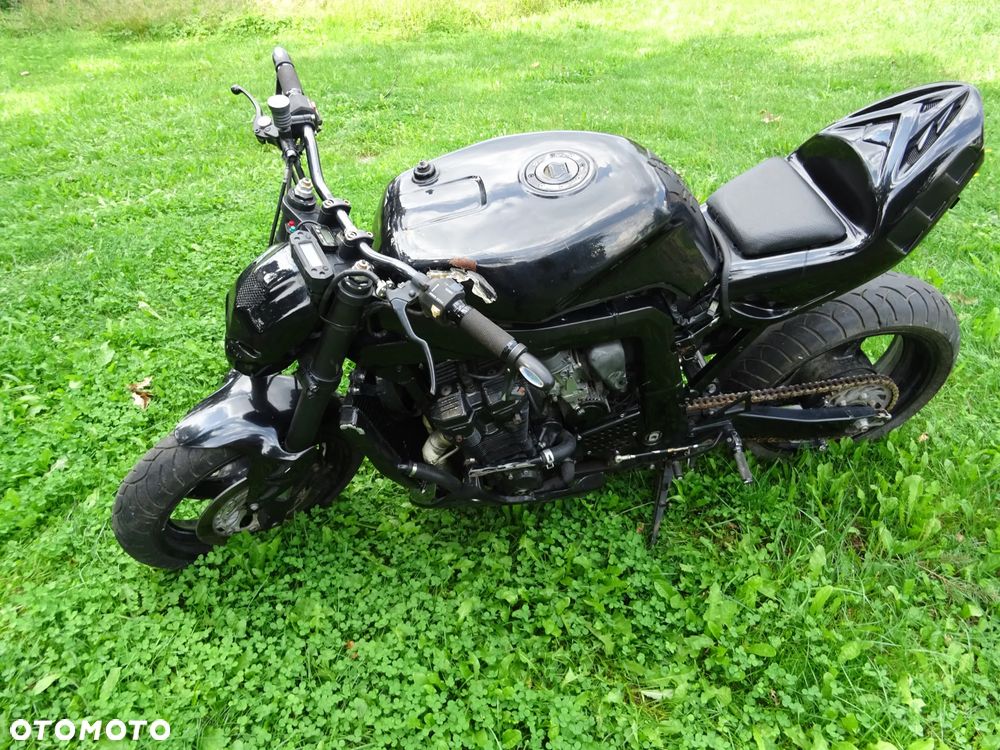 Suzuki GSX-R - 26