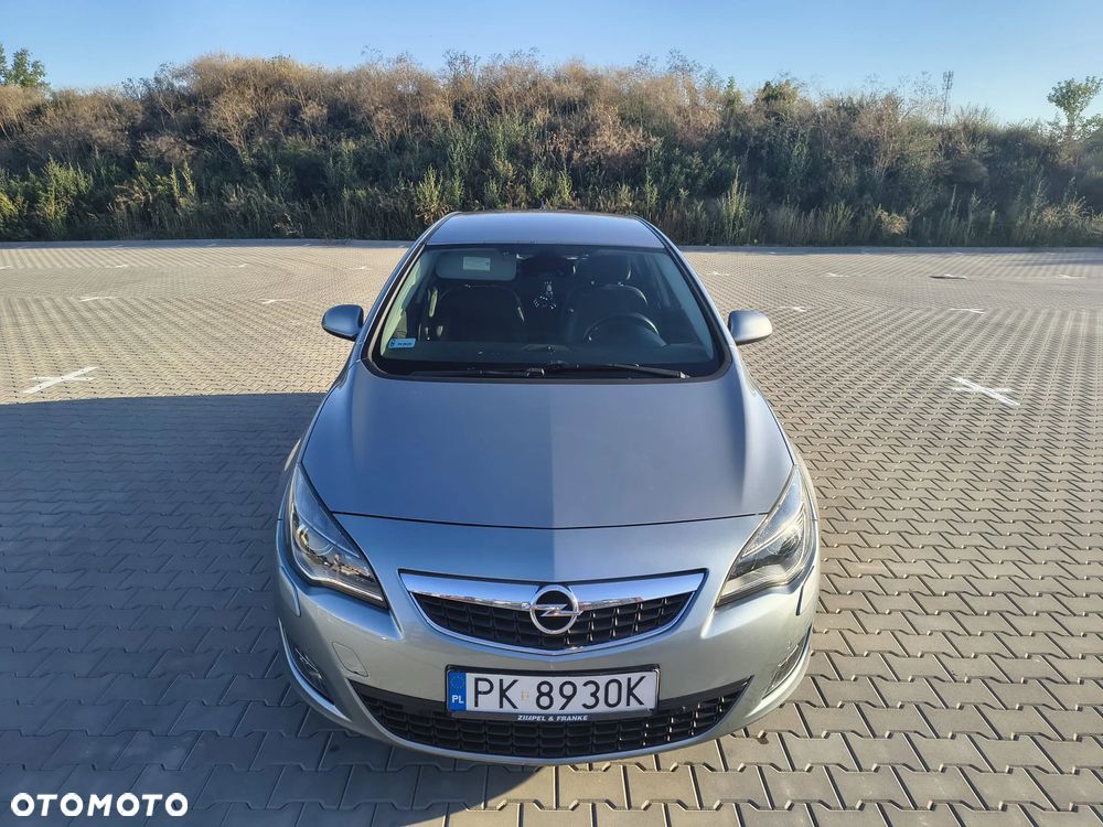 Opel Astra 1.4 Turbo Cosmo - 8