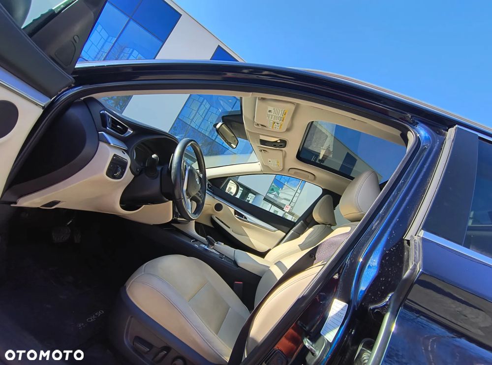 Infiniti QX50 - 13