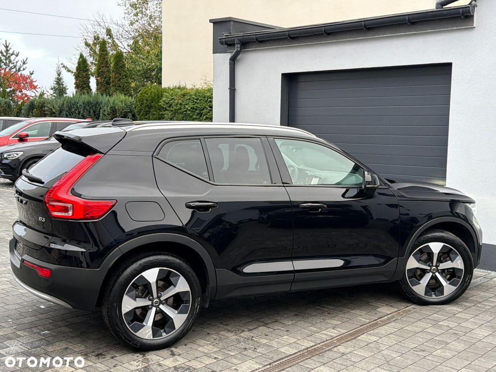 Volvo XC 40 B3 B DKG Plus Bright - 24
