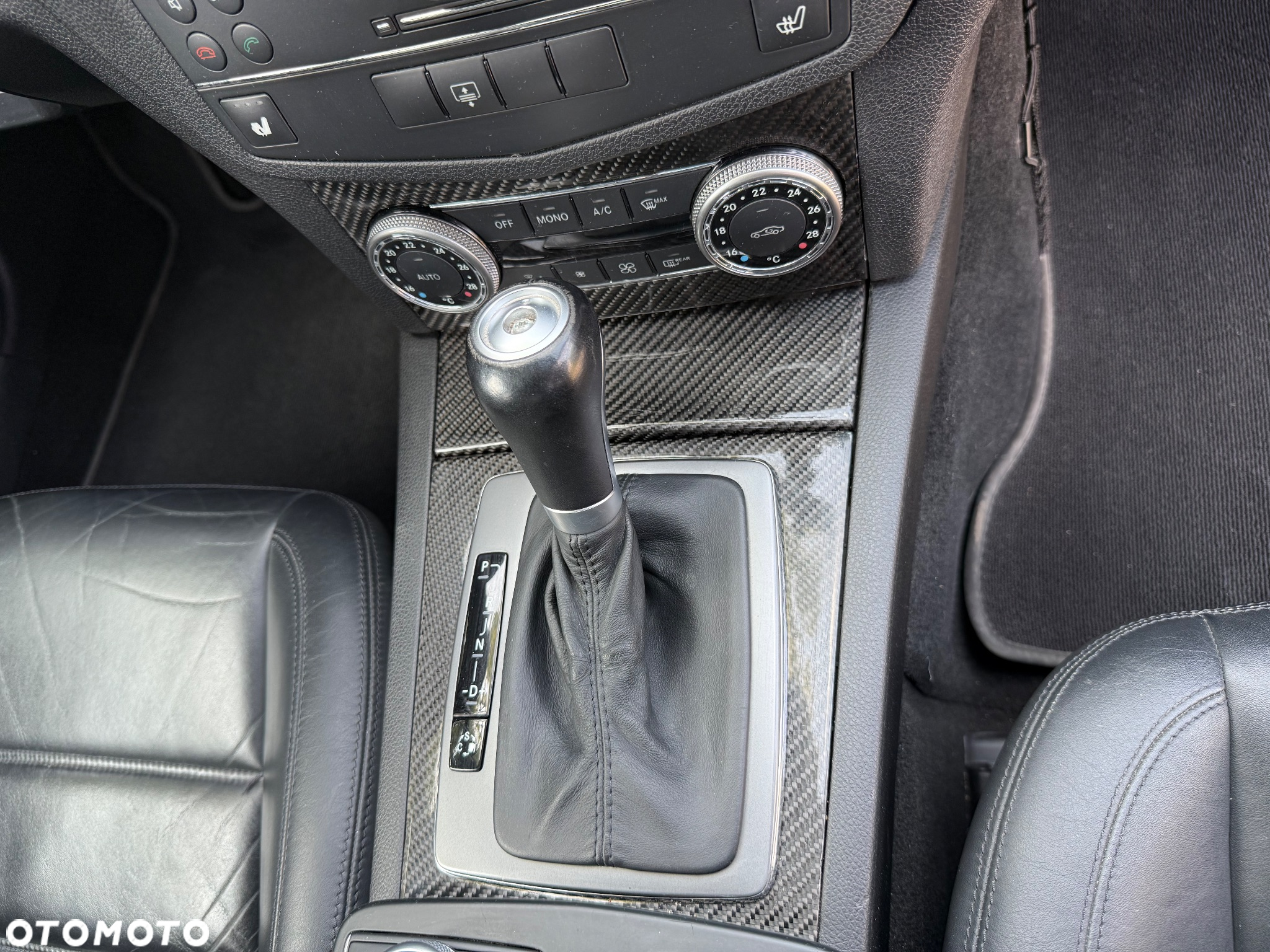 Mercedes-Benz Klasa C 63 AMG 7G-TRONIC Performance Plus - 13