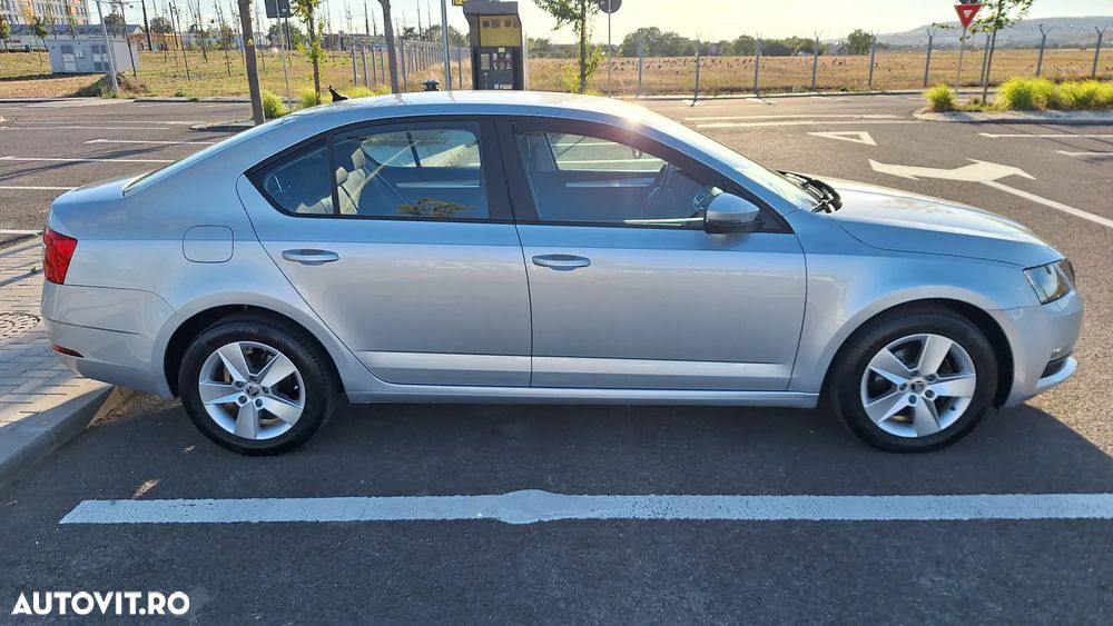 Skoda Octavia - 7