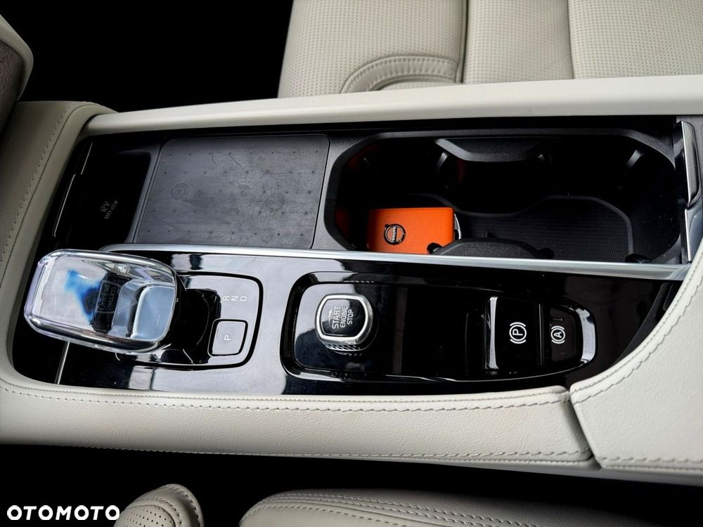 Volvo XC 90 - 34