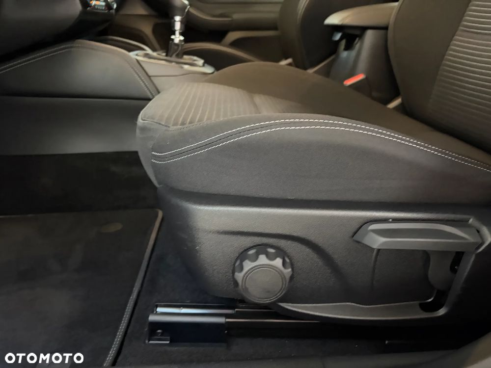 Ford Focus 1.0 EcoBoost Titanium X - 10