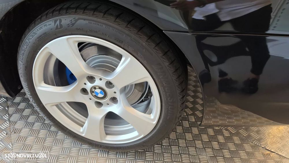 BMW 320 d Coupe - 34