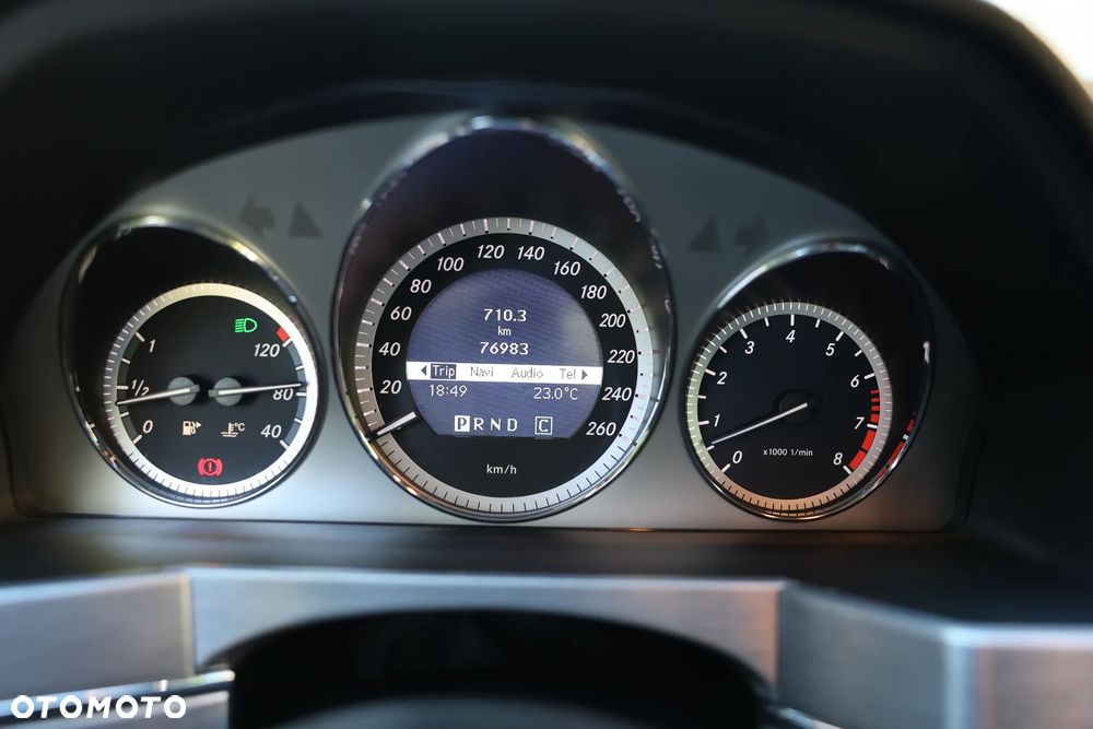 Mercedes-Benz GLK 300 4Matic 7G-TRONIC SPORT EDITION - 34