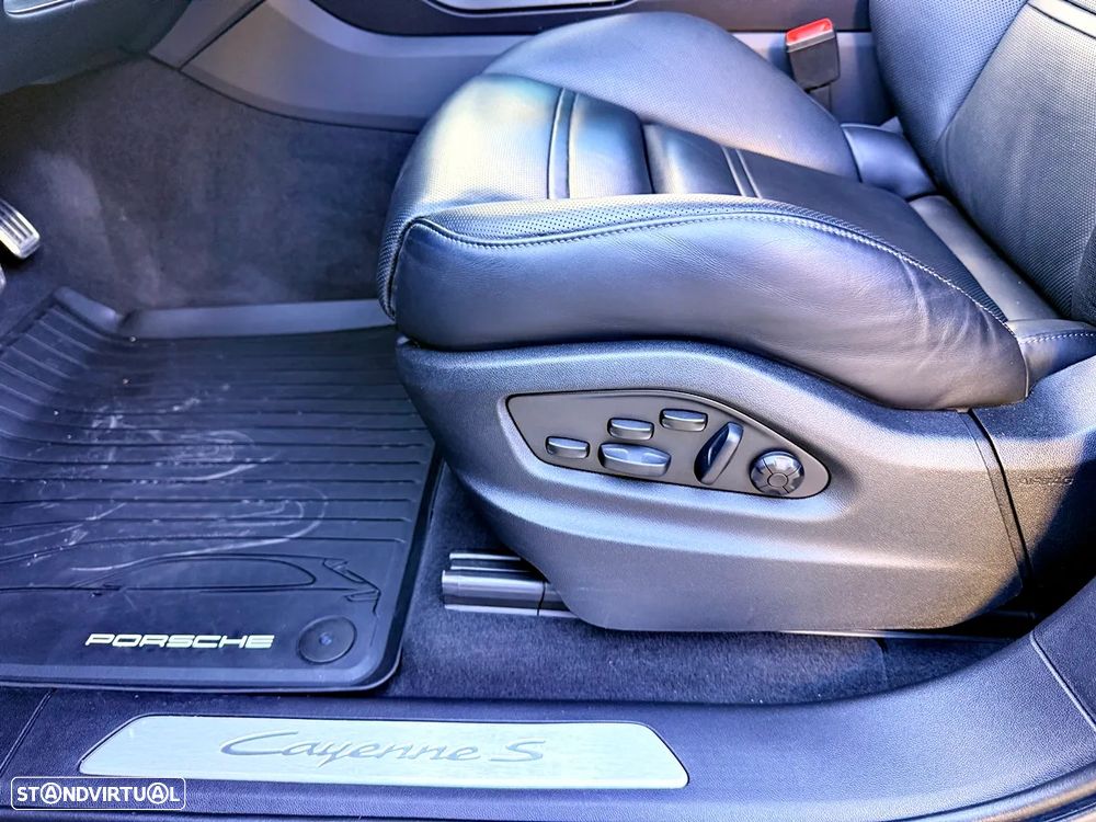 Porsche Cayenne Coupé S E-Hybrid - 24