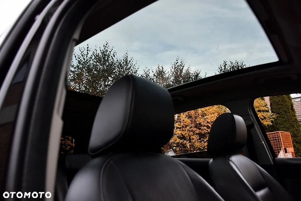 Ford Kuga 2.0 TDCi 4x4 Titanium - 31