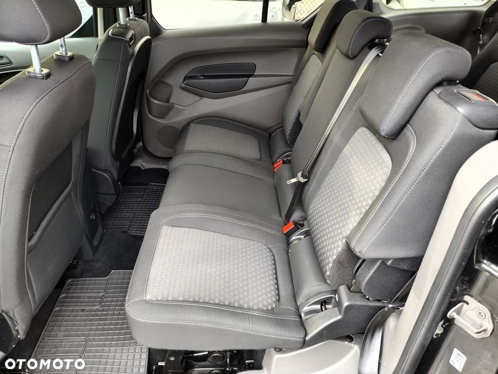 Ford Tourneo Connect Grand - 14