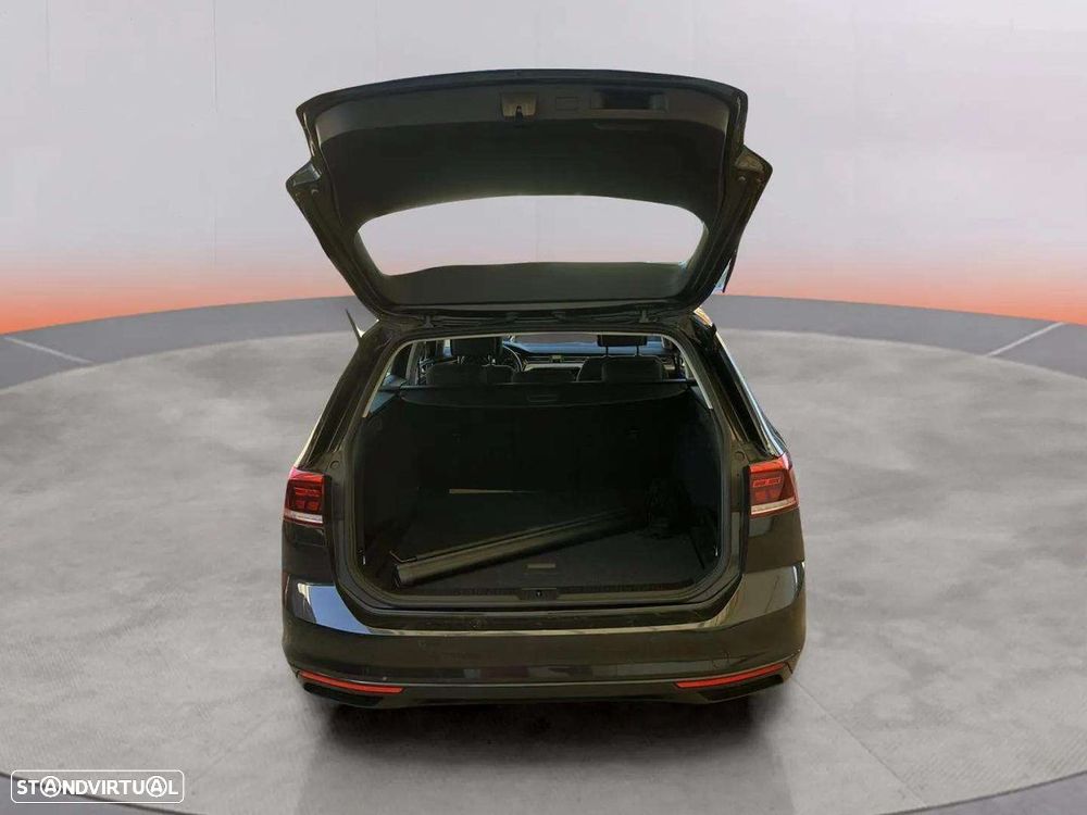 VW Passat Variant 2.0 TDI Business DSG - 9